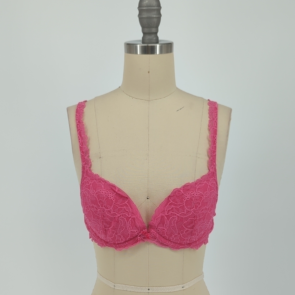 Victoria's Secret Lace Underwire Bra Pink 34A intimate sexy undergarment